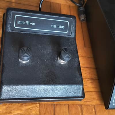 Eko Ritmo 12 (Italy, 1982) - Vintage Analog Drum Machine Rhythm Box with original footswitch image 10