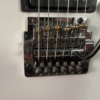 1987 G&L Invader HSS Electric Guitar w/OHSC #G016944 - White image 4
