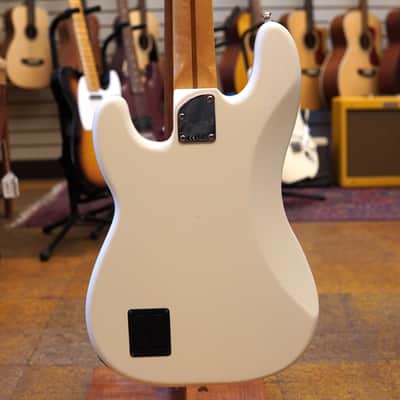 Fender Deluxe Active Precision Bass Special 2017 Olympic White w/Molded Hard Case image 3