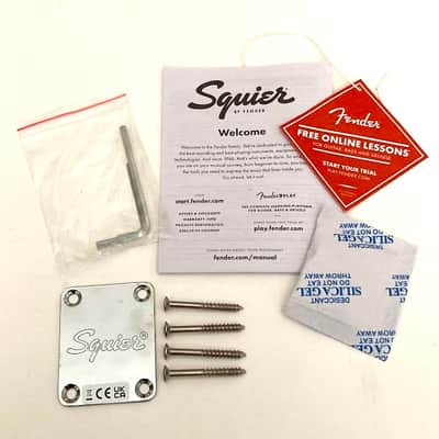 Squier Telecaster Body - Olympic White - extra pickguard image 16
