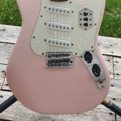 Squier Paranormal Cyclone Shell Pink 2020s image 2