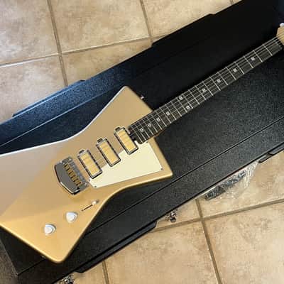 Ernie Ball Music Man St. Vincent Goldie Cashmere image 2