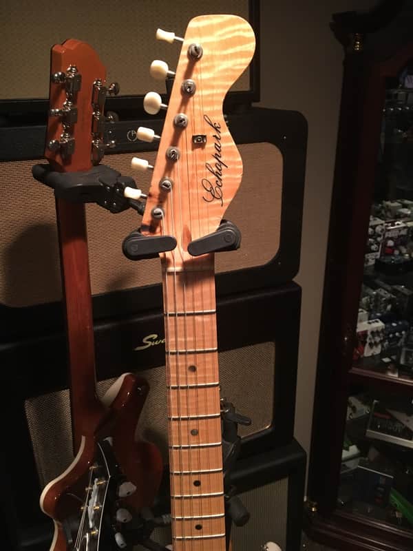 Echopark De Leon Troy Van Leeuwen Blood Burst image 1