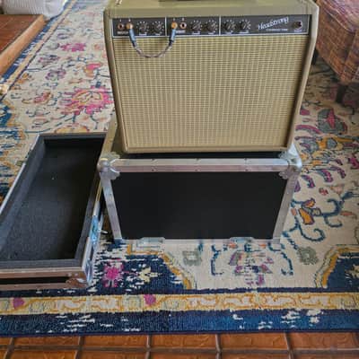 Headstrong Corduroy NOS tube set and road case image 2
