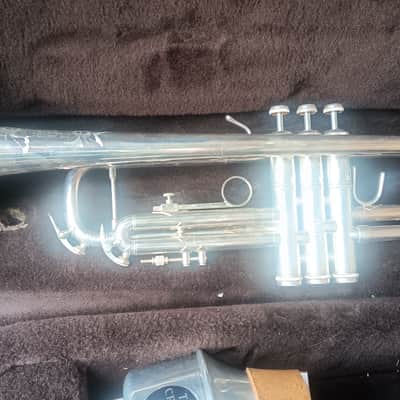 Bach Stradivarius Model STD 1 (TR200S) Series Bb Trumpet 1990s - Silver-Plated image 3