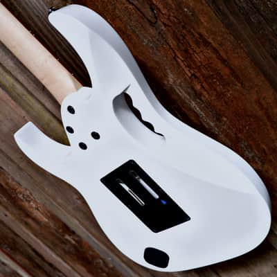 Ibanez JEMJR Steve Vai Signature - White image 17
