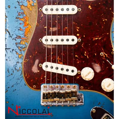 Fender Custom Limited Edition Roasted '60s Stratocaster Super Heavy Relic Aged Lake Placid Blue 3 Color Sunburst image 11