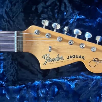 Fender Johnny Marr Signature Jaguar Present - Metallic KO image 6