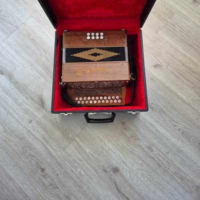 Saltarelle Tara C#/D Diatonic Button Accordion image 2