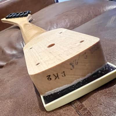 2002 MIJ Jackson DK2 fully loaded guitar neck image 7