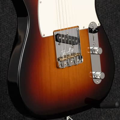 Fender American Professional Telecaster - 3Tone Sunburst image 9