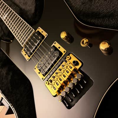 Jackson USA Warrior Custom Shop 2014 JCS Special Edition Slab Body, Black & Gold - Seymour Duncan Black Winter Pickups image 17