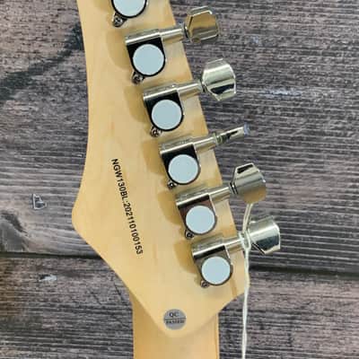 Nashville Guitar Works Strat style Recent - Dark Blue image 5