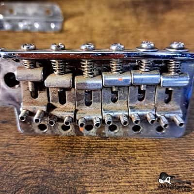 Economy Strat Tremolo *Relic* (2000s - Chrome) image 3
