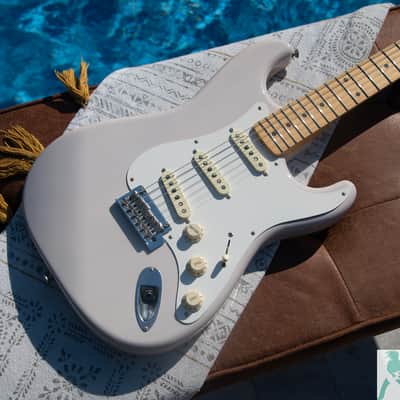 2020 Fender MIJ Hybrid '50s Stratocaster with Maple Fretboard 2018 - US Blonde - Pro Set Up w Perfect Frets/Action/Intonation! image 2