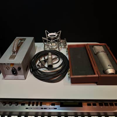 Vintage Neumann U 67 Large Diaphragm Multipattern Tube Condenser Microphone 1960s - Nickel image 12