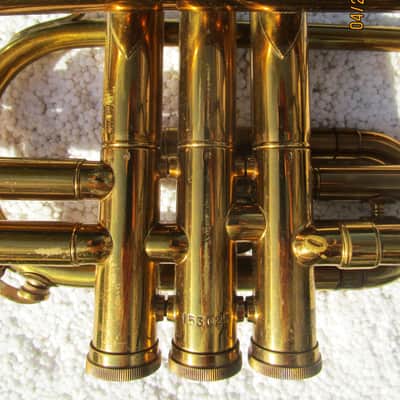 Holton Collegiate Cornet, 1940, Gold, Case, Very Clean image 6