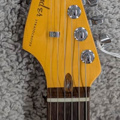 Fender American Ultra LEFTY Stratocaster, Rosewood Fretboard, Ultraburst Finish image 7