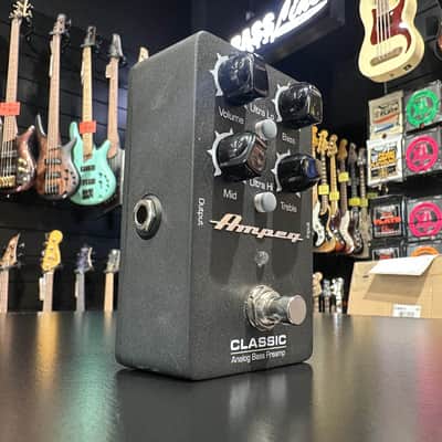 Ampeg Classic Analog Bass Preamp image 2