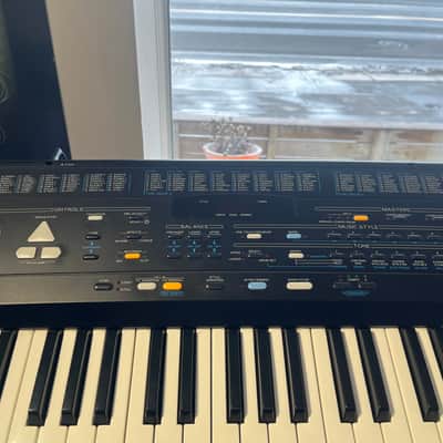 Roland E-16 image 2