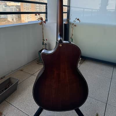 Excellent Condition Taylor Builder's Edition K24ce, V-Class, Hawaiian Koa, Original Taylor hard case image 2
