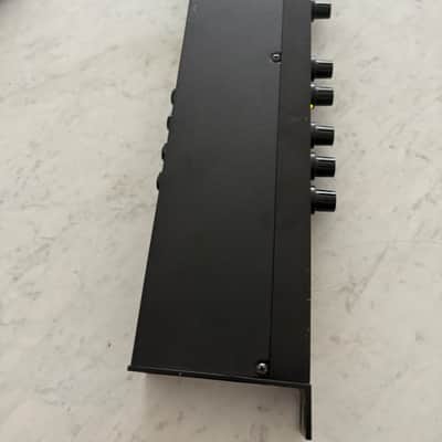 Alesis MicroVerb III 16-Bit Digital Reverb and Delay 1991 - 1996 - Black imagen 6