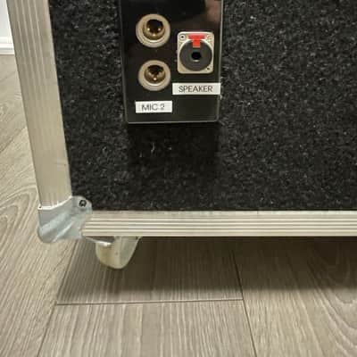 Guitar cabinet, isolation cabinet, custom-Built Guitar/Bass Isolation Cabinets with IR Capturing & Advanced Microphone Robots image 6