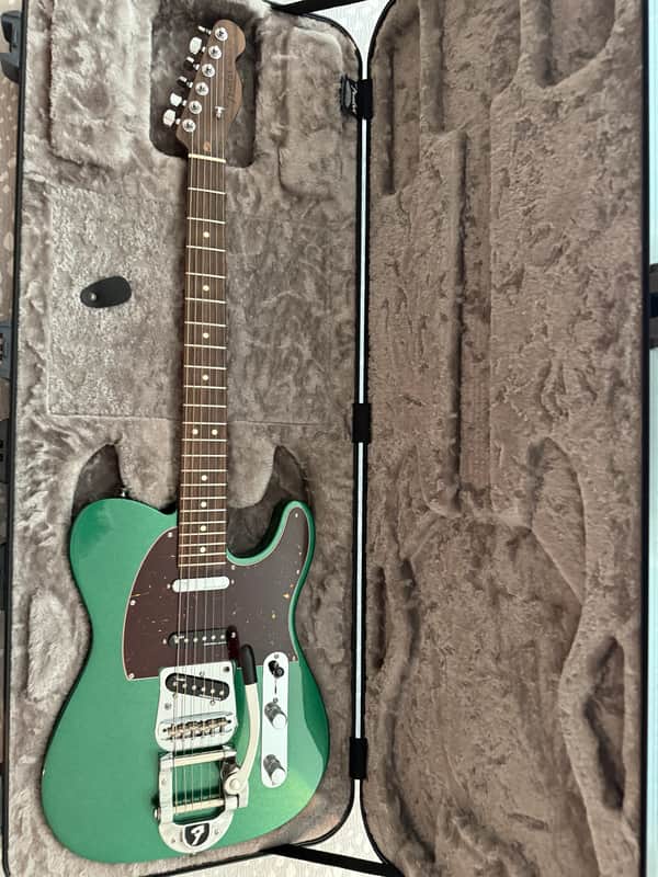 Fender Mod Shop Telecaster Nashville, Bigsby and Rosewood Neck