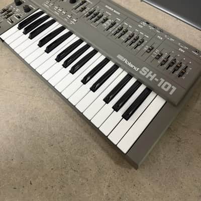 Roland SH-101 Vintage Analog Synthesizer image 3