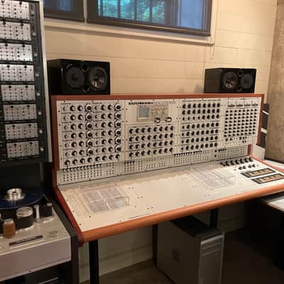 Analogue Solutions Colossus image 1