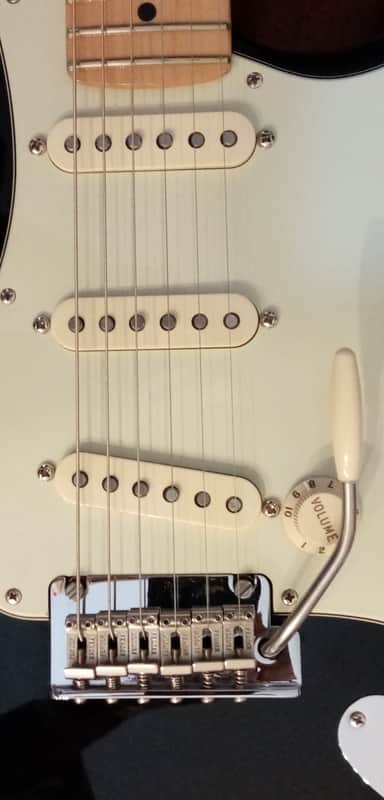 PUSH-IN 3/16 FENDER Professional 4,66mm Gilmour 4¾ SHORT ARM BLACK STRAT Or REDSTRAT 5⅕ Leva Corta For Strat Pro 10/32 2Point Sync Trem Fender Wilkinson - Gotoh image 1