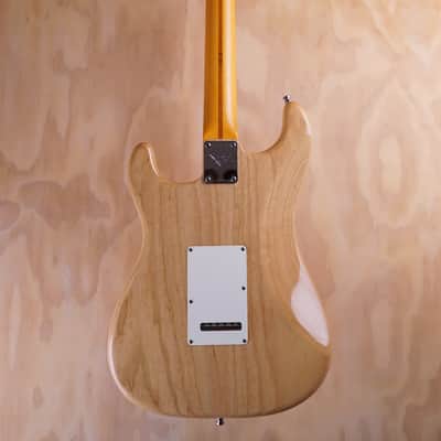 Fender Custom Shop Deluxe Stratocaster Electric Guitar in Natural Trans Ash image 4