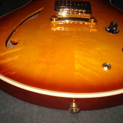 EVH SA-126 Special QM 2024 - Present - Tobacco Sunburst image 2