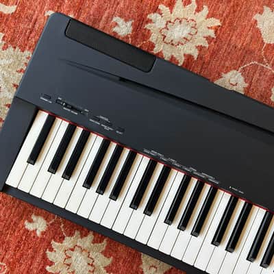 YAMAHA P-70 88-Key Graded Hammer Effect Electric PIano image 1