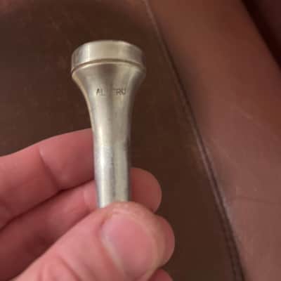York Super Custom (1957) Bb Trumpet SN 208256 (professional) image 18