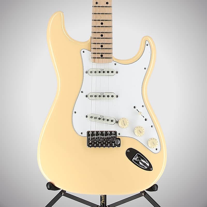 Fender Certified Pre-Owned Yngwie Malmsteen Stratocaster, Scalloped Maple Fingerboard, Vintage White (K1) (14249)