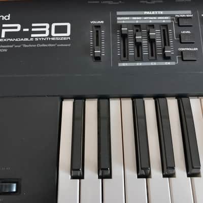 Roland XP-30 image 12