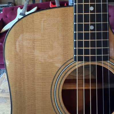Taylor 310ce - 2002 image 4