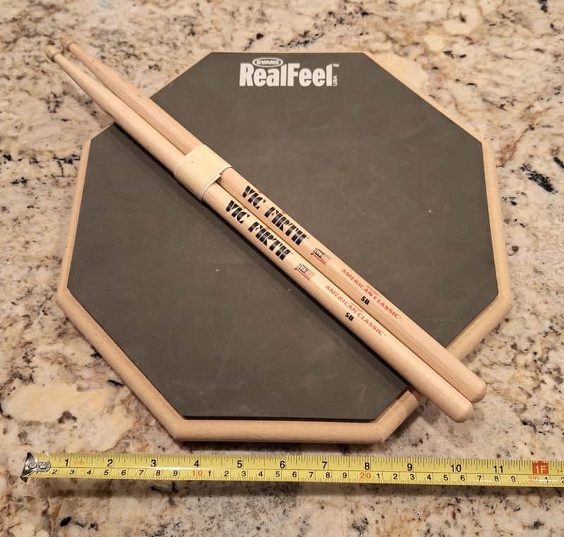 Evans 12 inch RealFeel 2-sided practice pad with Vic Firth 5B Drum Sticks Lot 82-668 image 1