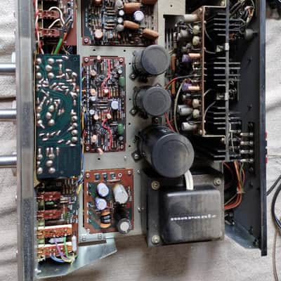 Marantz 1060 integrated amplifier in very good condition - 1970's image 6