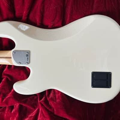 Fender PJ Deluxe 2020 - Olympic White image 5