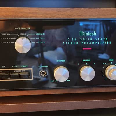 McIntosh C26 Solid State Stereo Preamplifier 1974 Black/Walnut image 3