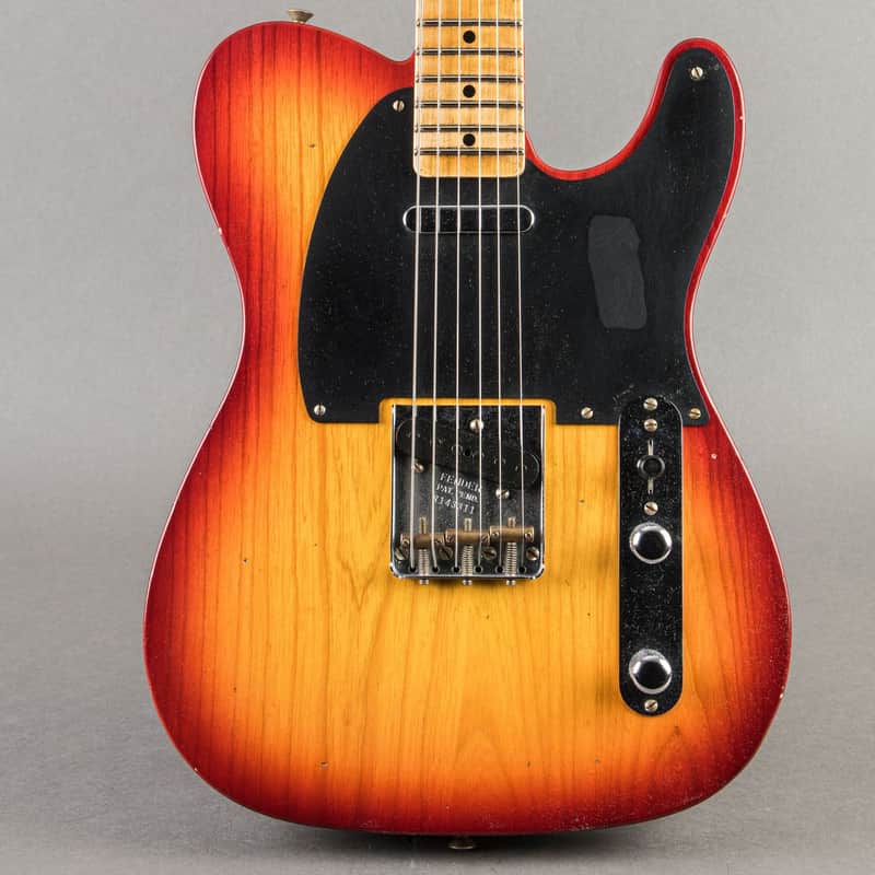 Fender Custom Shop 1951 Nocaster Journeyman Relic 2025, Aged Cherry Sunburst