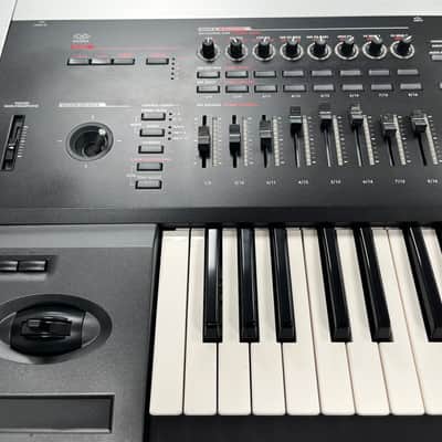 Immagine Korg OASYS 76-Key Open Architecture Synthesis Studio 2000s - Black - 4