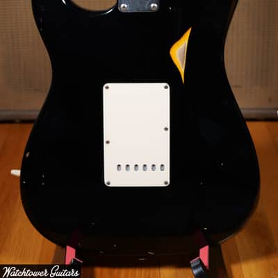 2006 Fender Custom Shop Relic 1960 Stratocaster Black over Sunburst image 4