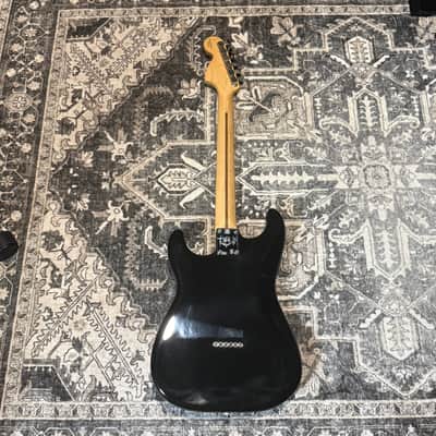 Fender Limited Edition Tom DeLonge Signature Stratocaster 2023 - Black image 2