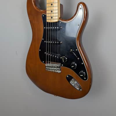 Fender Stratocaster with 3-Bolt Neck, Maple Fretboard 1977 - Walnut (Mocha) image 3
