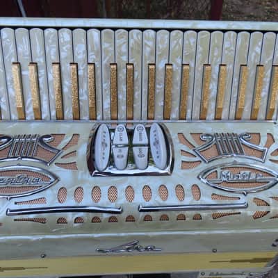 LIRA INTERNATIONAL MODEL 20 CENTRAMATIC 1959 3/4 120 BASS ACCORDION  GOLD SPARKLE MOTHER of WHITE PEARL IMMACULATE! image 2