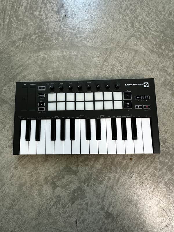 Novation Launchkey Mini MKIII MIDI Keyboard Controller