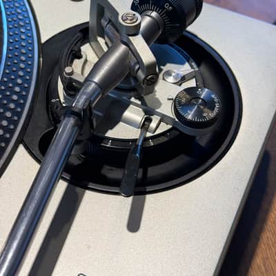 Technics SL-1200MK5 direct-drive turntable, made for the Japanese market. Includes VCT 500W 120V-to-100V step-down voltage converter for use in the U.S image 4